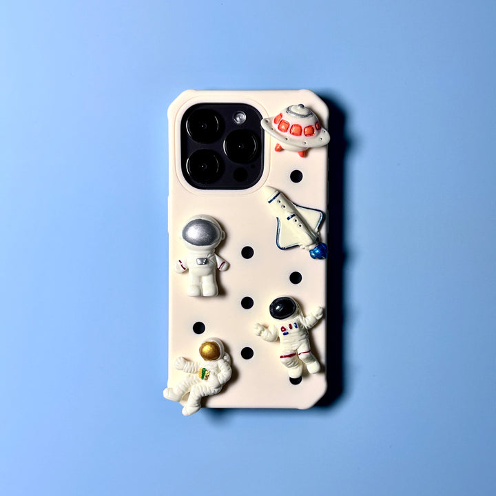 https://jaxinns.com › products › customizedphone-case-accessories-astronaut