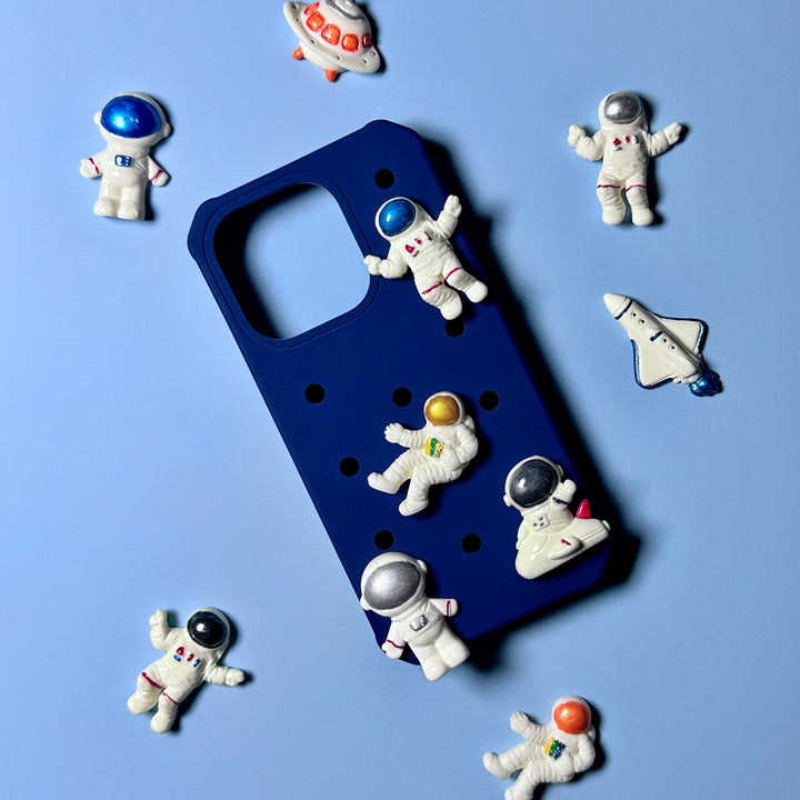 https://jaxinns.com › products › customizedphone-case-accessories-astronaut