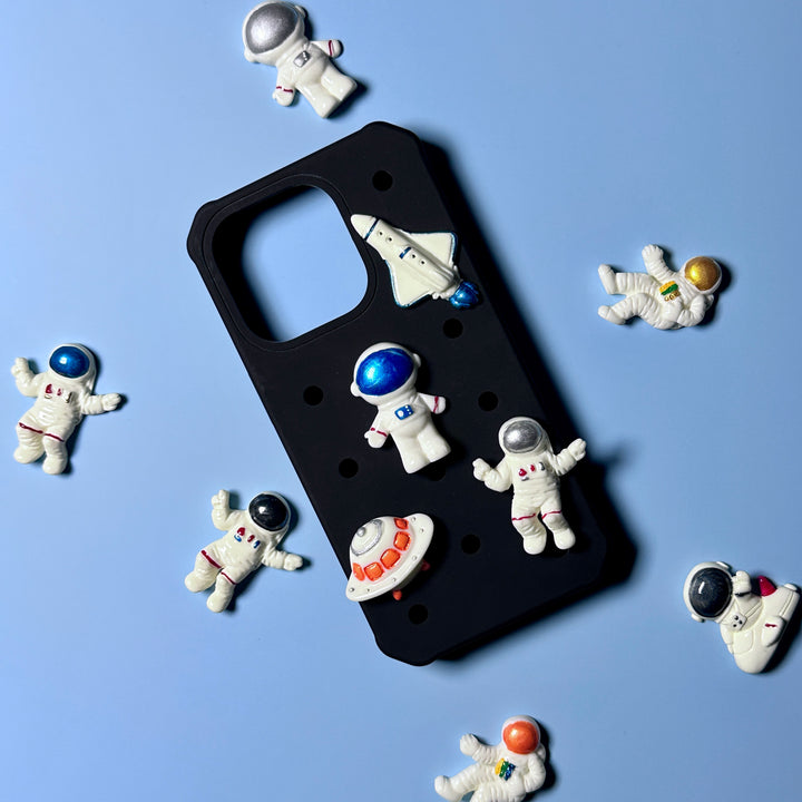 https://jaxinns.com › products › customizedphone-case-accessories-astronaut